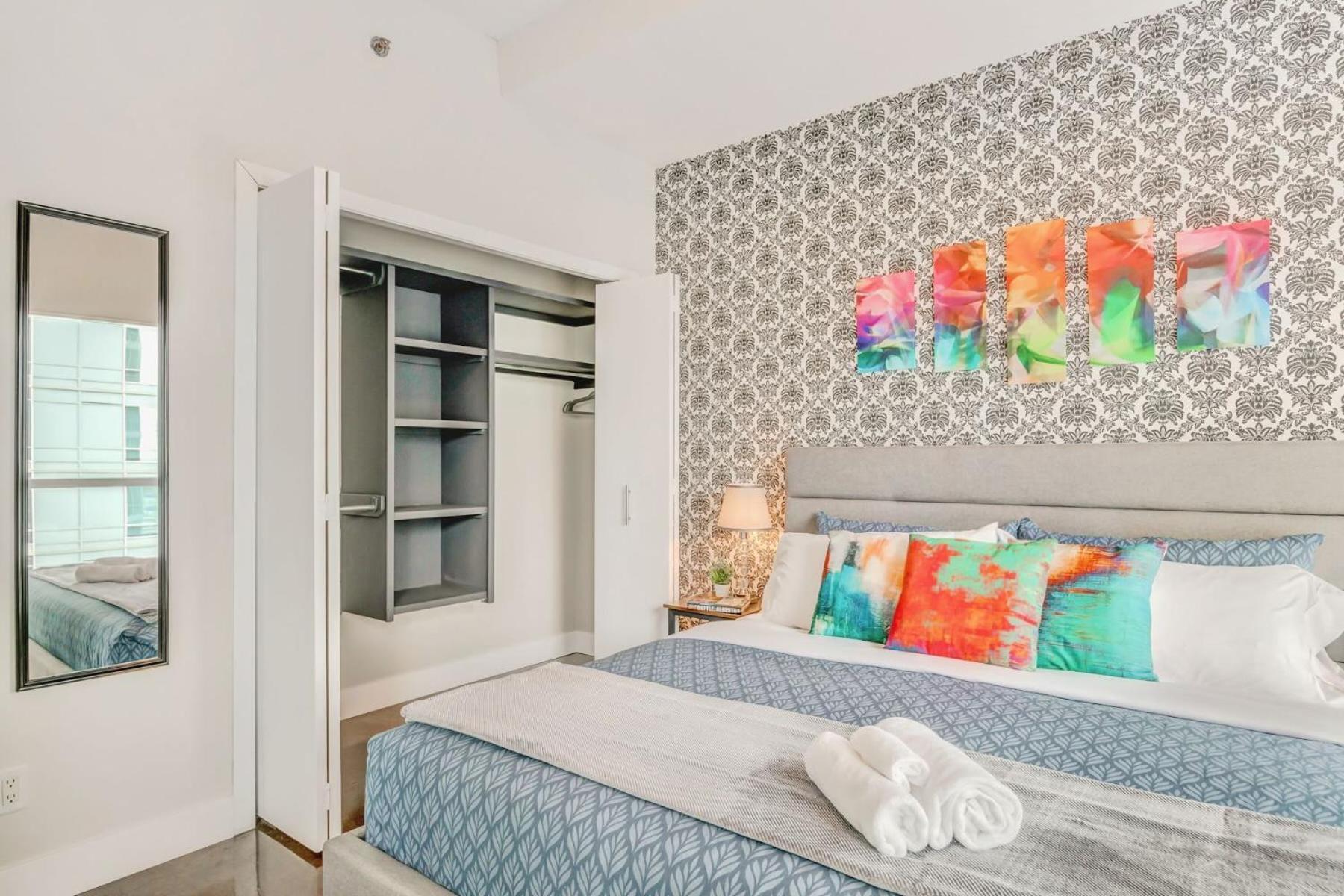 Luxury 2Br Condo - King Bed - Stunning City Views 卡加利 外观 照片